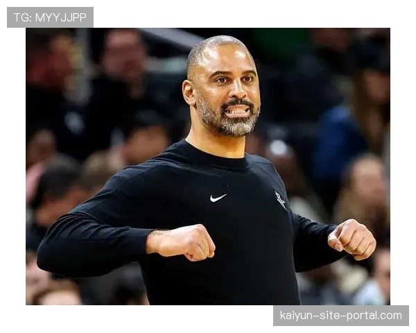 乌度卡进攻体系缺乏结构性设计，年轻球员功能化错配问题凸显